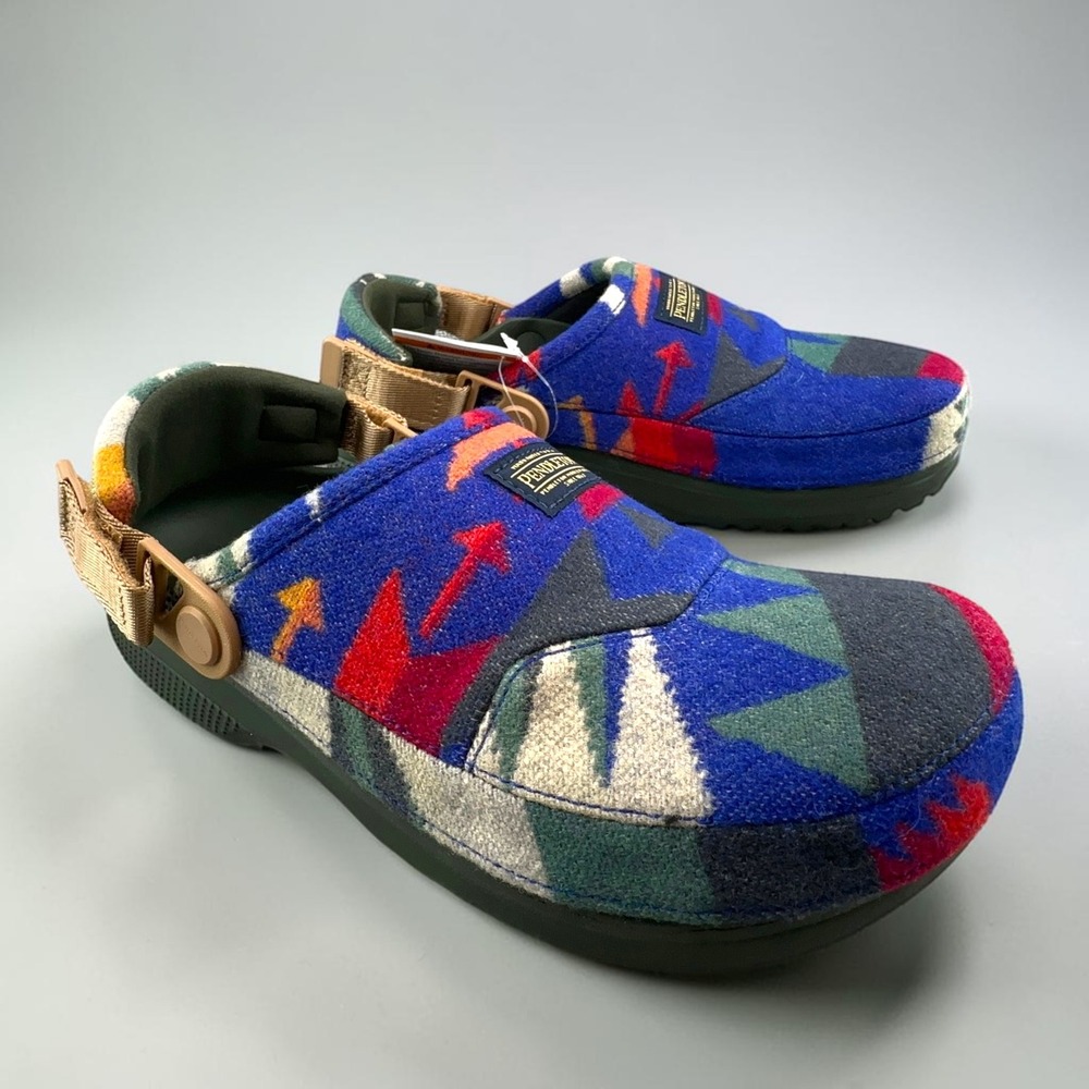 Crocs Pendleton Classic Crafted Clog Womens 9 Multi Color Wool 213805-90H NEW